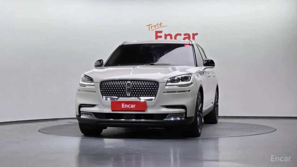 Lincoln Aviator