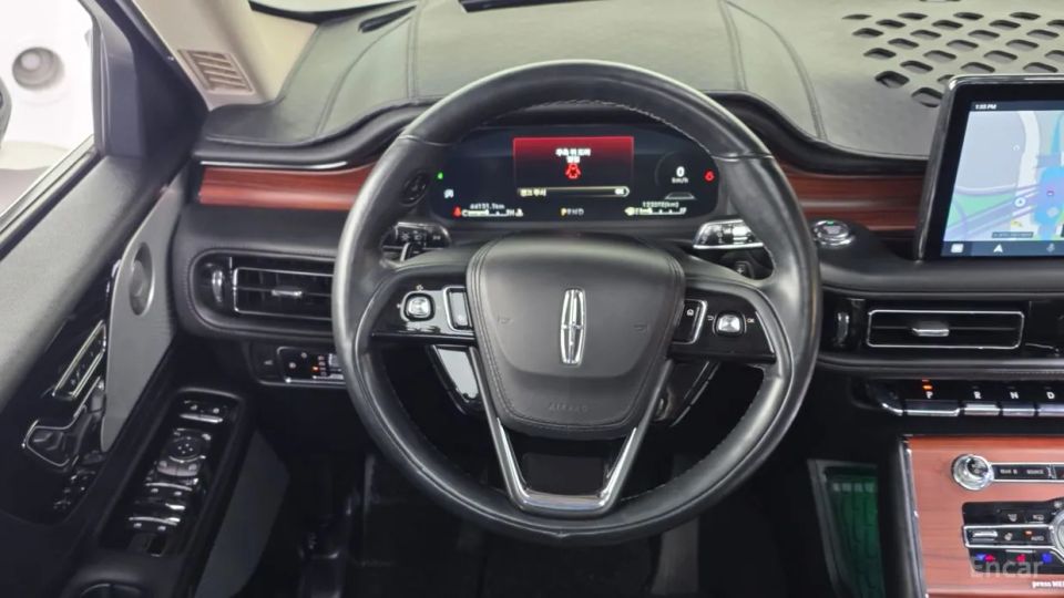 Lincoln Aviator
