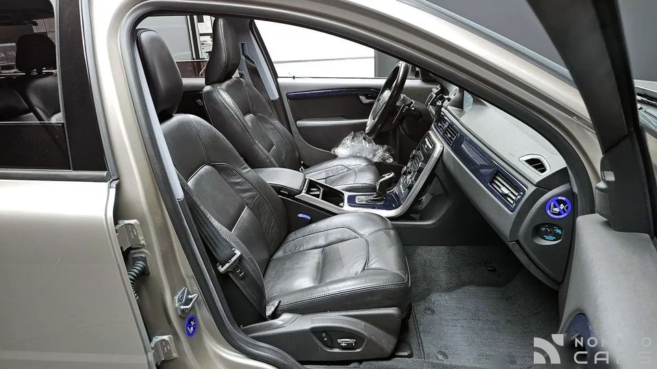 Volvo XC70