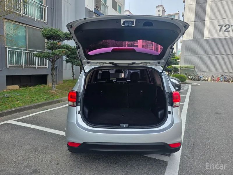 Kia Carens