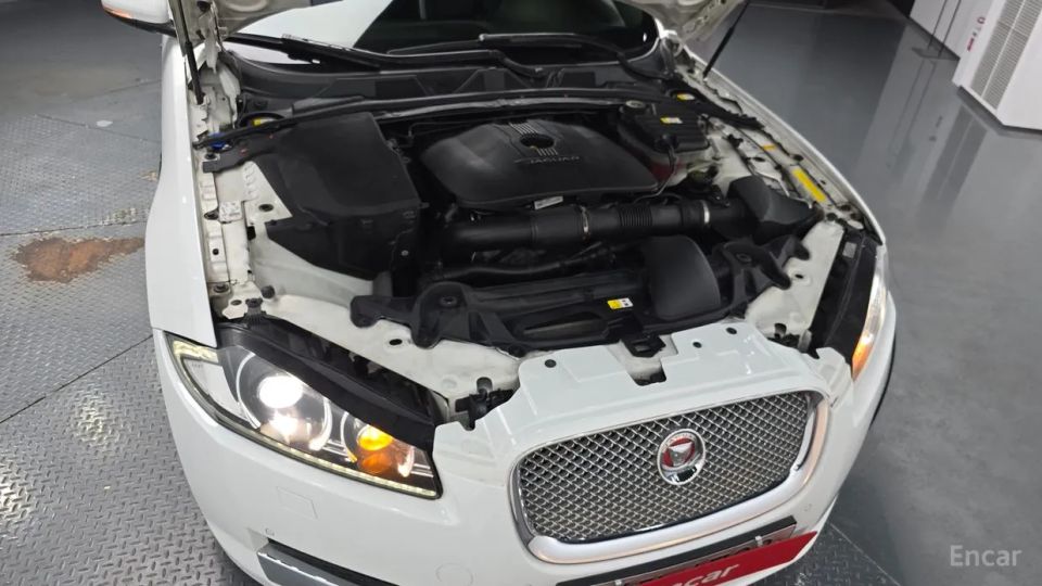 Jaguar xf
