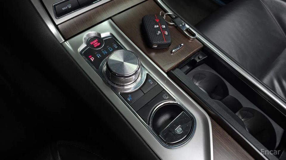 Jaguar xf
