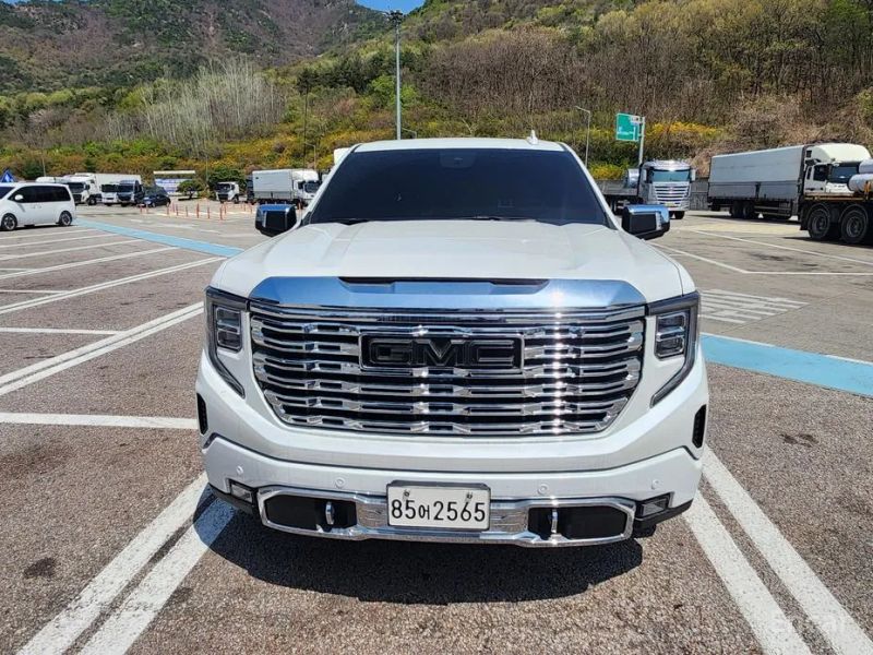 GMC Sierra
