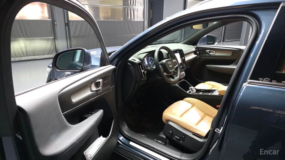 Volvo XC40