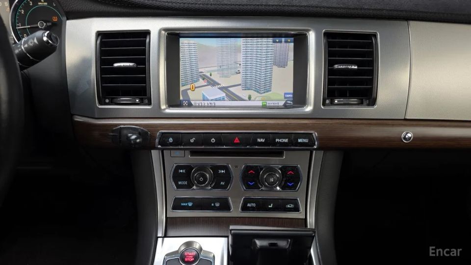 Jaguar xf
