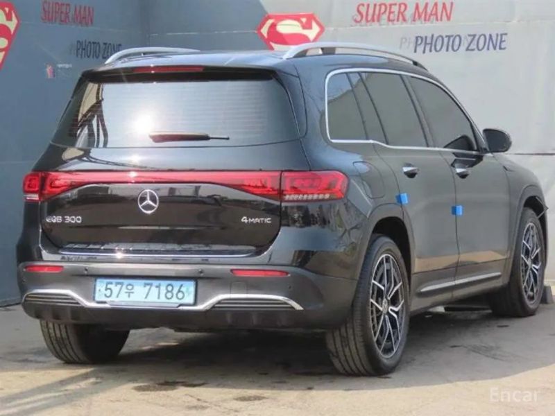 Mercedes-Benz EQB