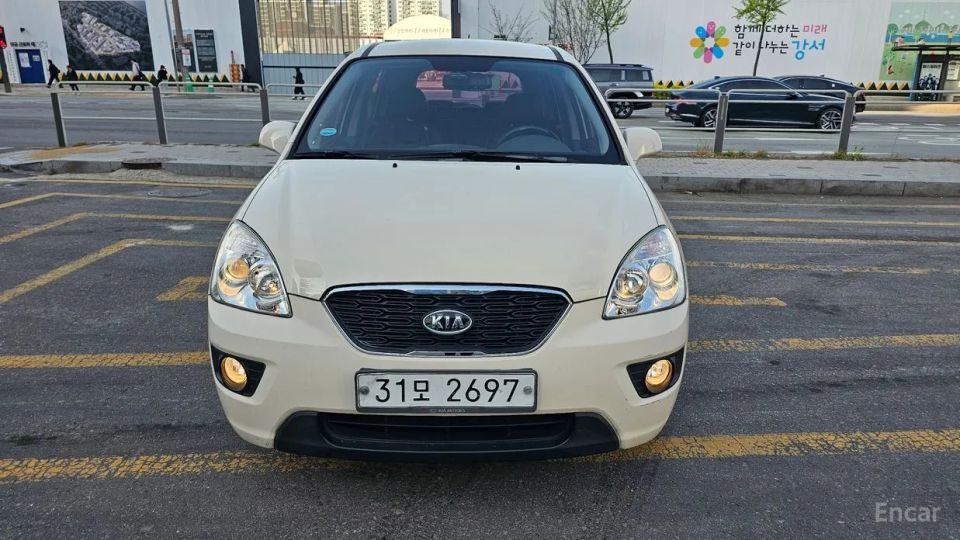 Kia Carens