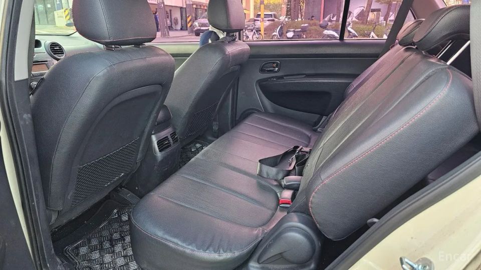 Kia Carens