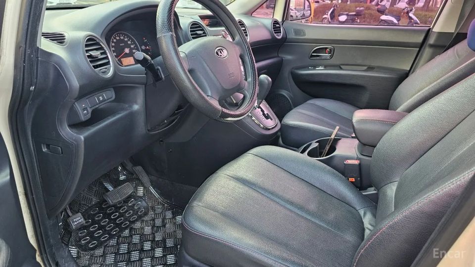 Kia Carens