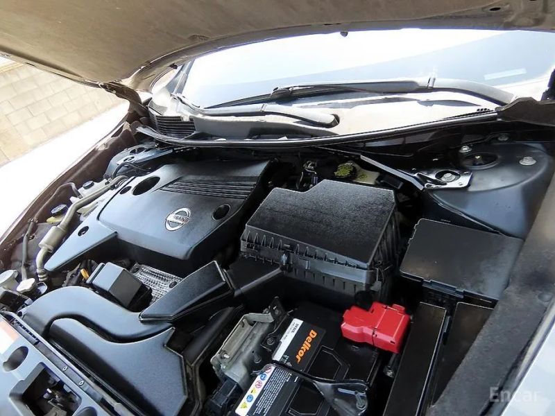 Nissan altima