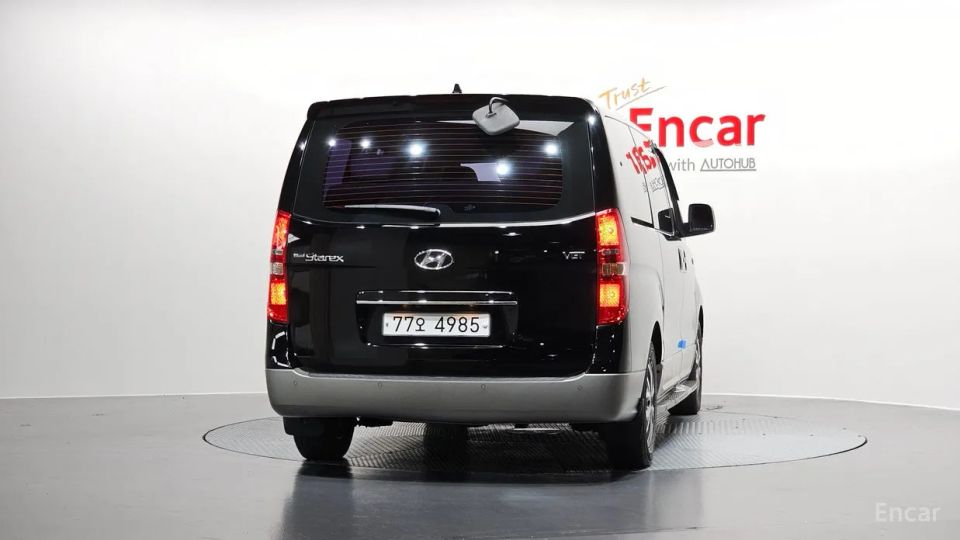 Hyundai Starex