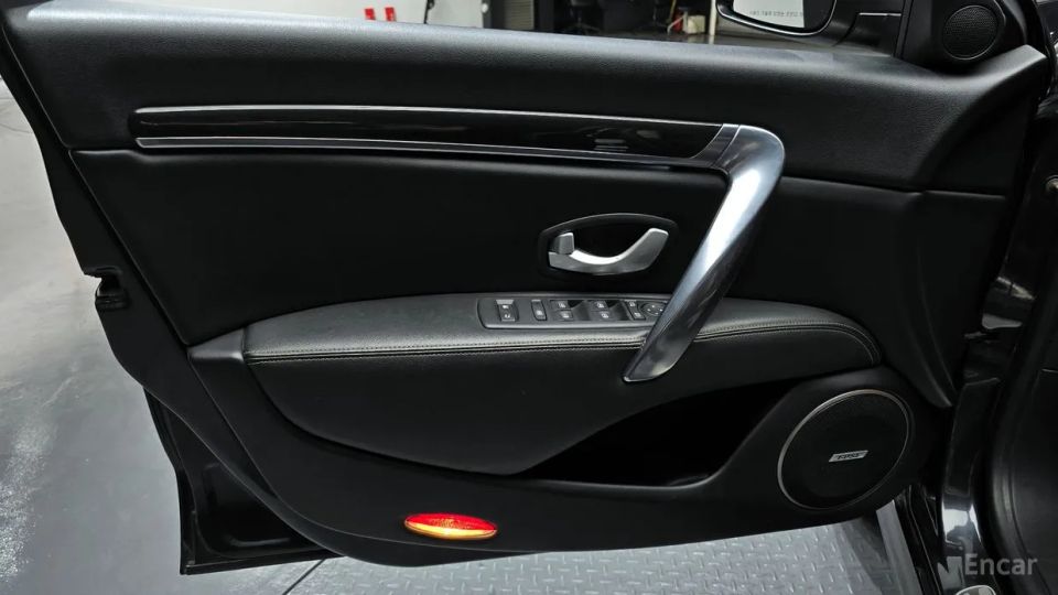 Renault-KoreaSamsung SM7