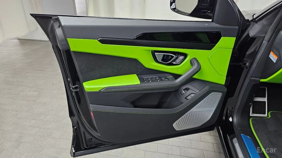 Lamborghini urus