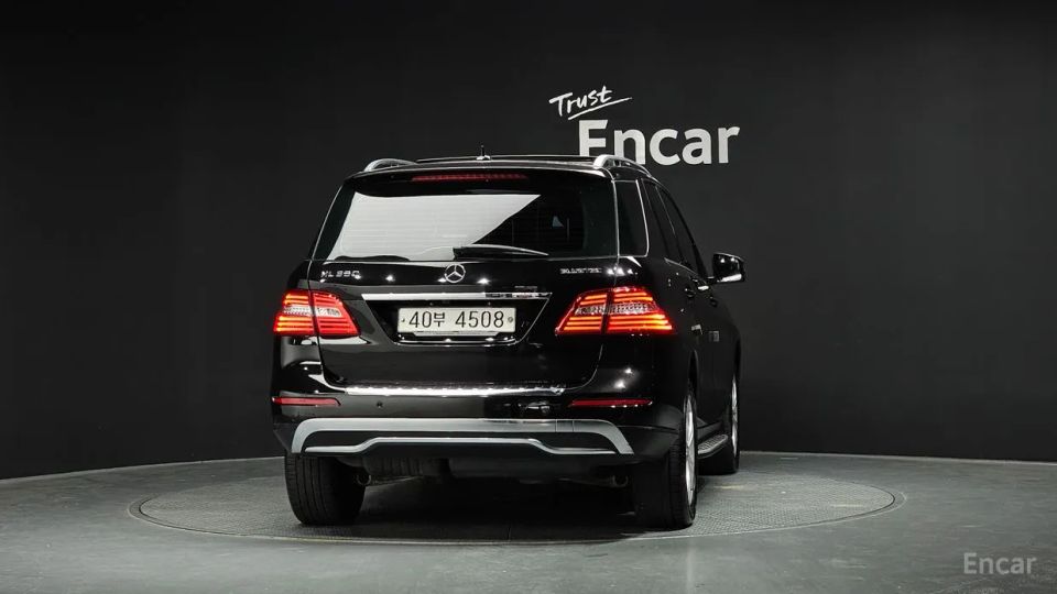Mercedes-Benz M-class
