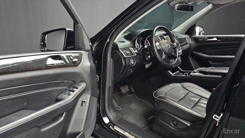 Mercedes-Benz M-class