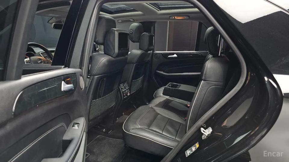 Mercedes-Benz M-class