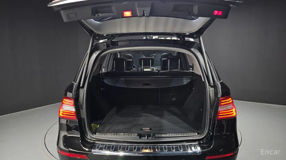 Mercedes-Benz M-class