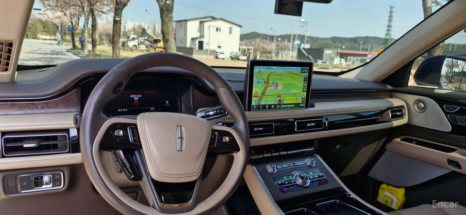 Lincoln Aviator