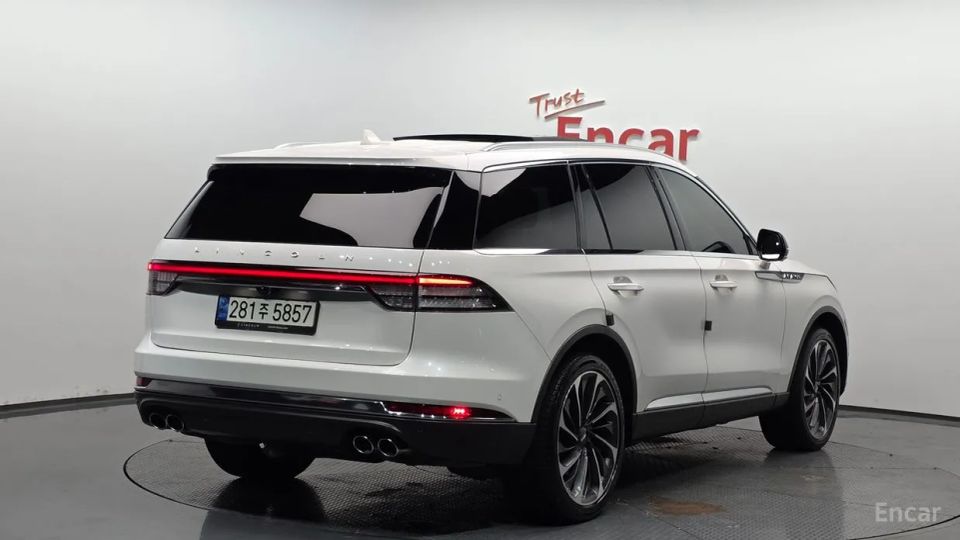 Lincoln Aviator