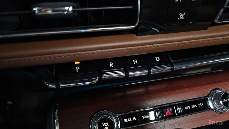 Lincoln Aviator