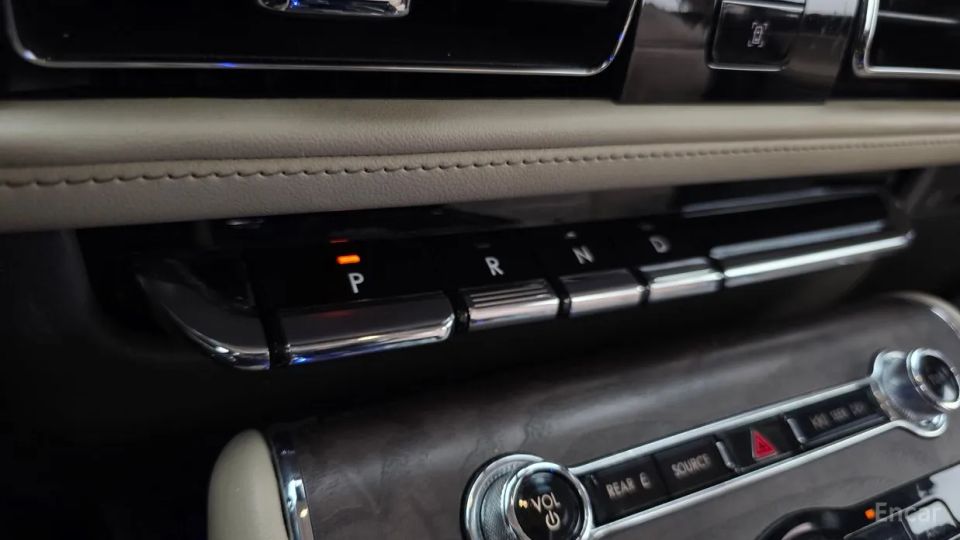 Lincoln Aviator