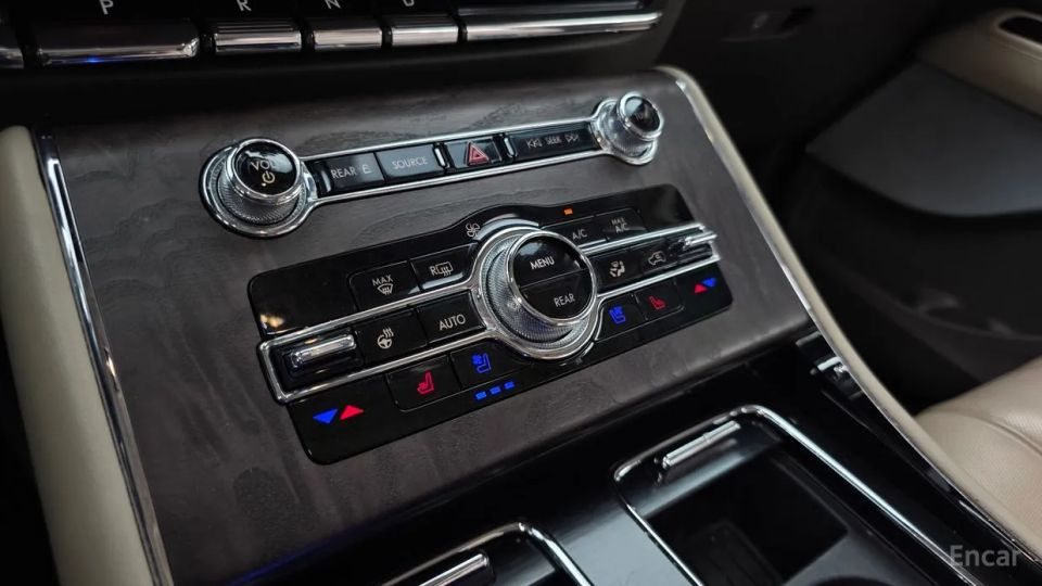 Lincoln Aviator