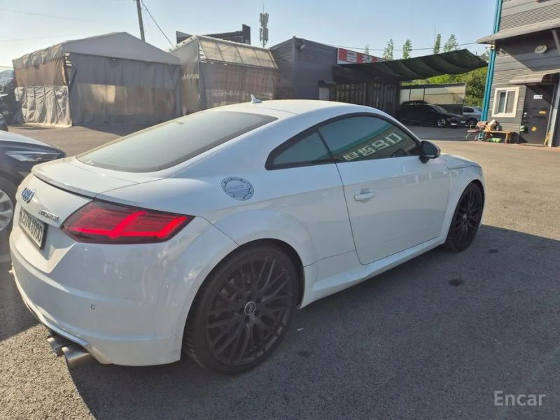 Audi TTS