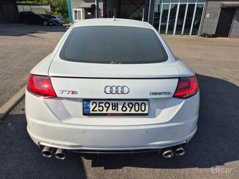 Audi TTS