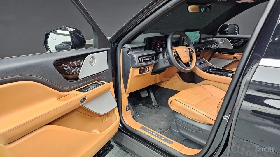 Lincoln Aviator