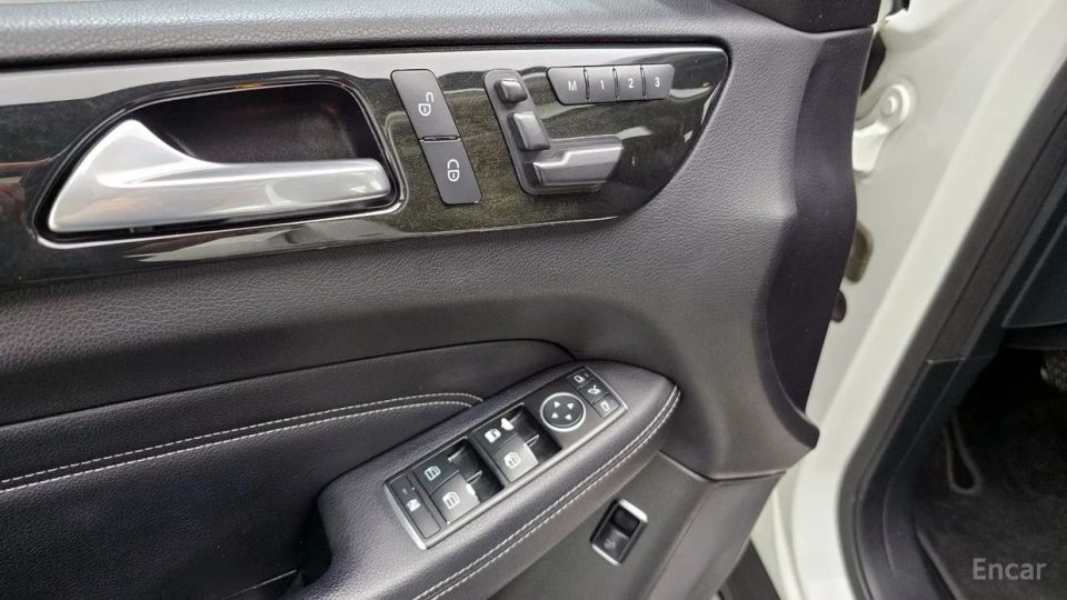 Mercedes-Benz M-class