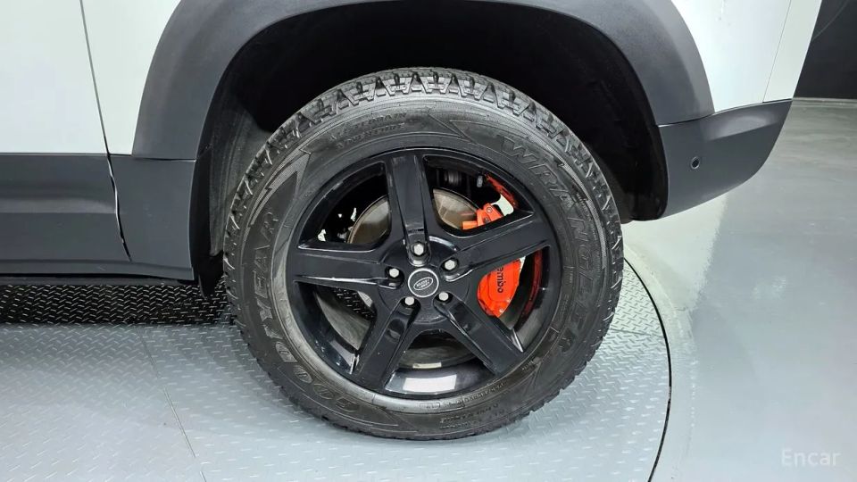 Land Rover Defender
