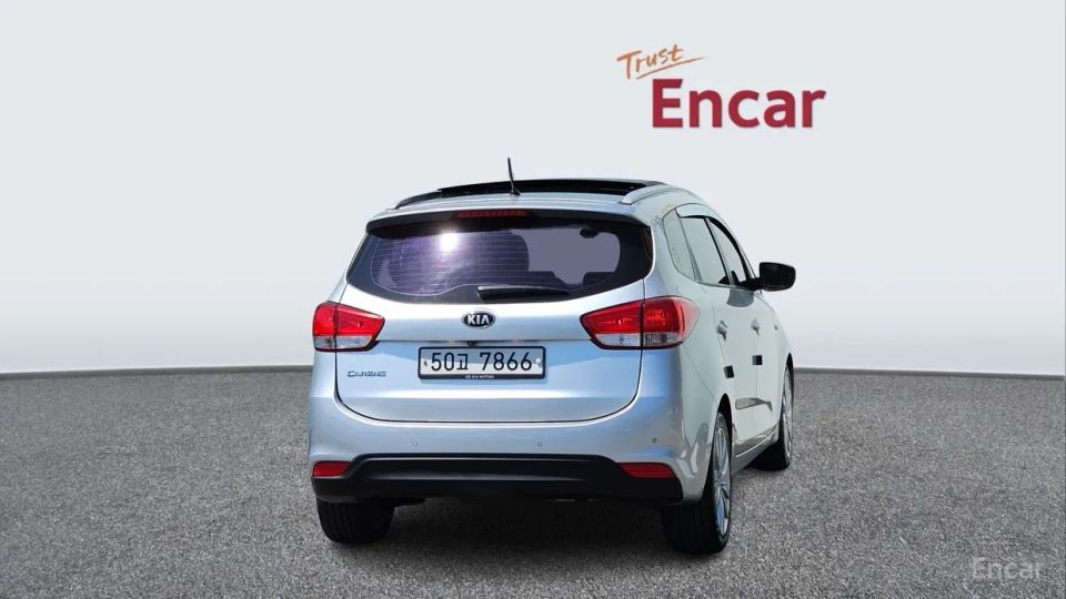 Kia Carens