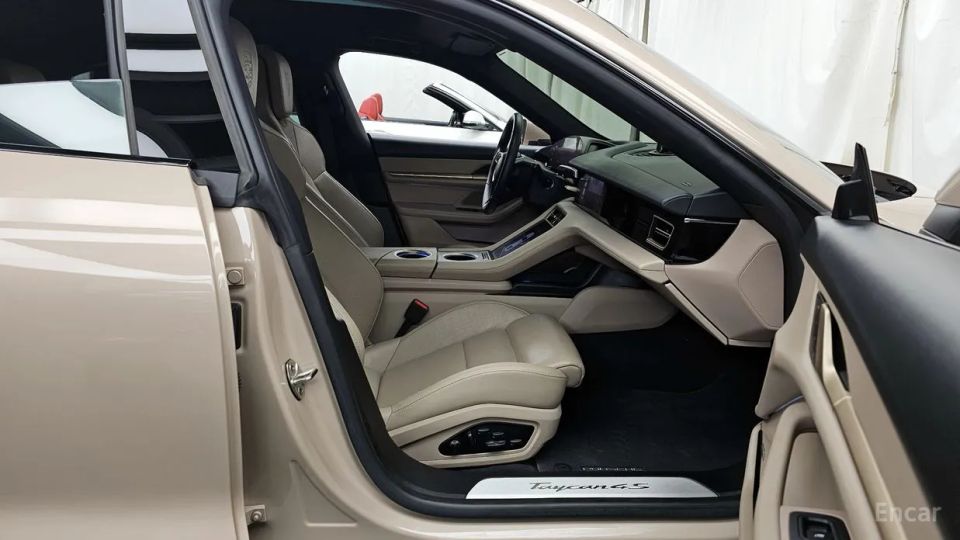 Porsche Taycan