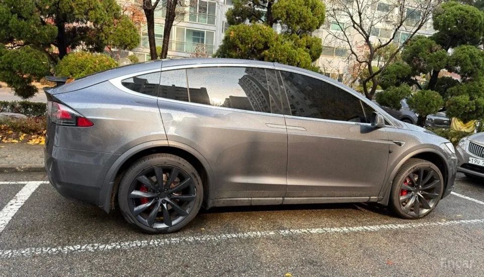 Tesla model-x