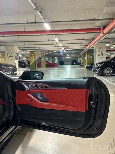 BMW M8
