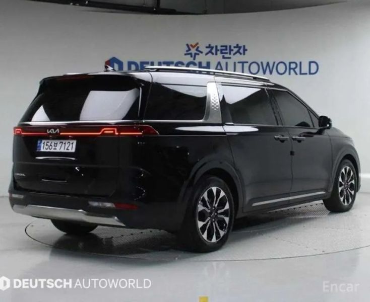 Kia Canival