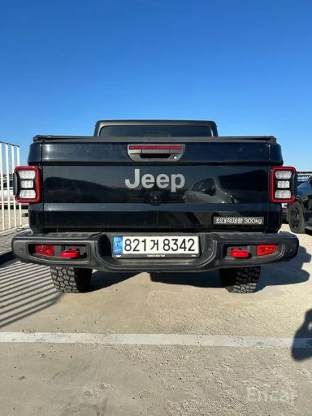 Jeep gladiator