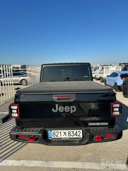 Jeep gladiator