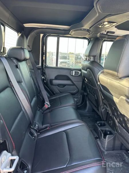 Jeep gladiator