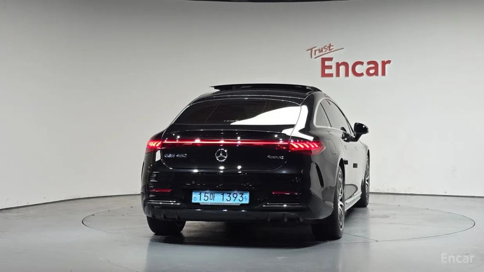 Mercedes-Benz EQS