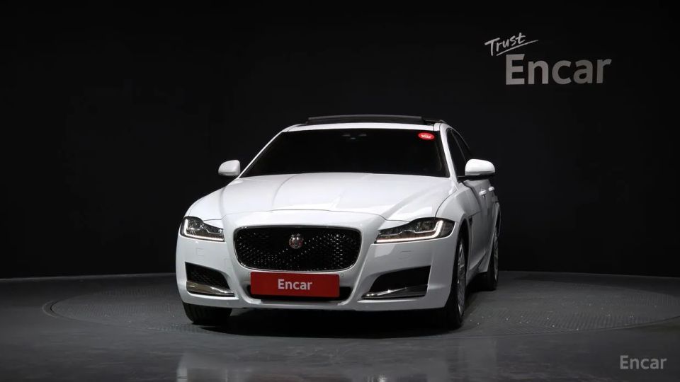 Jaguar xf