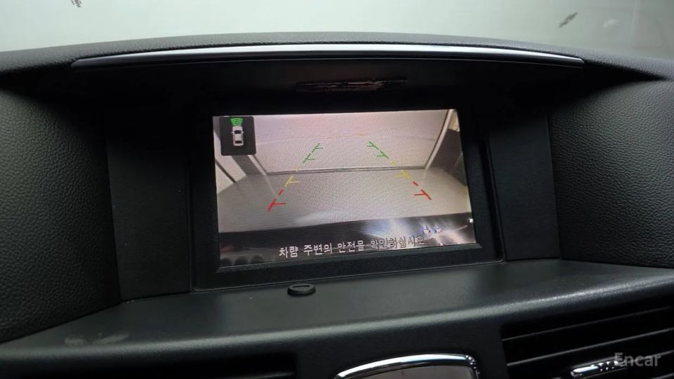 Infiniti M