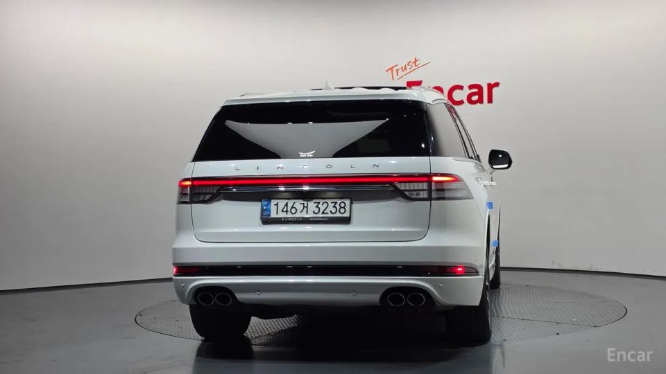 Lincoln Aviator