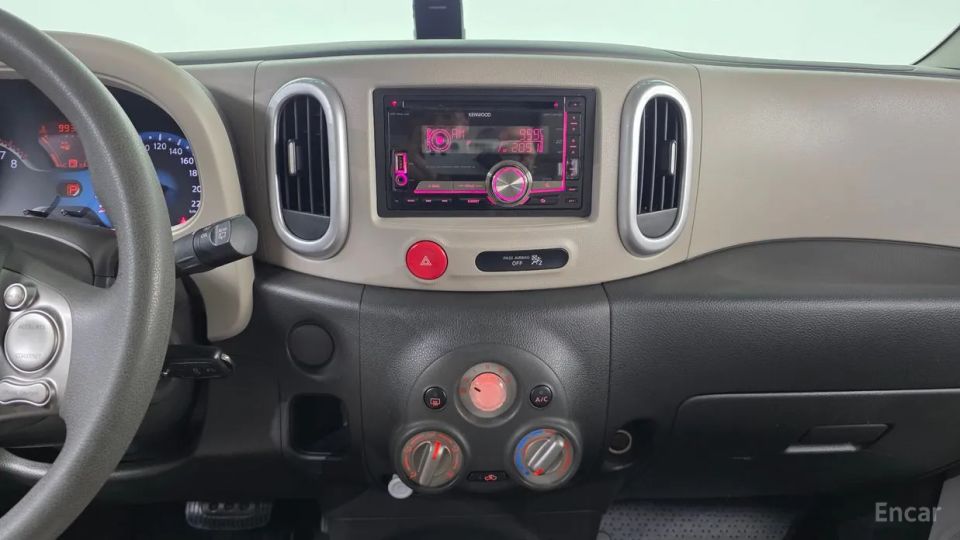 Nissan Cube