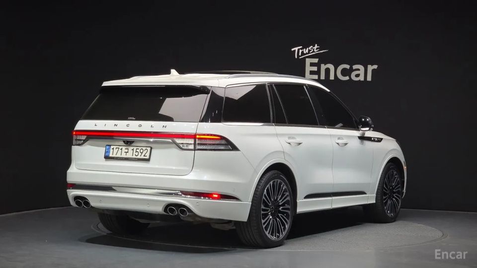 Lincoln Aviator
