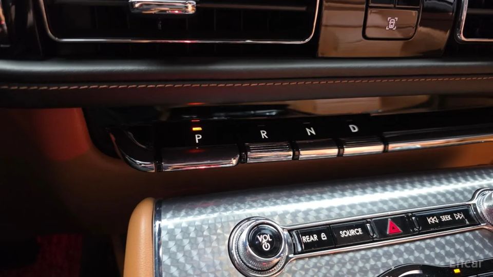 Lincoln Aviator