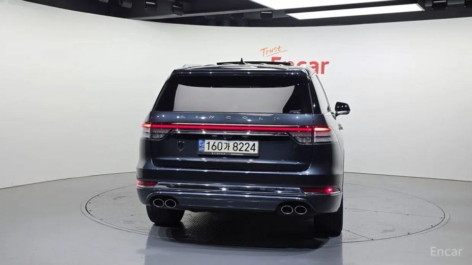 Lincoln Aviator