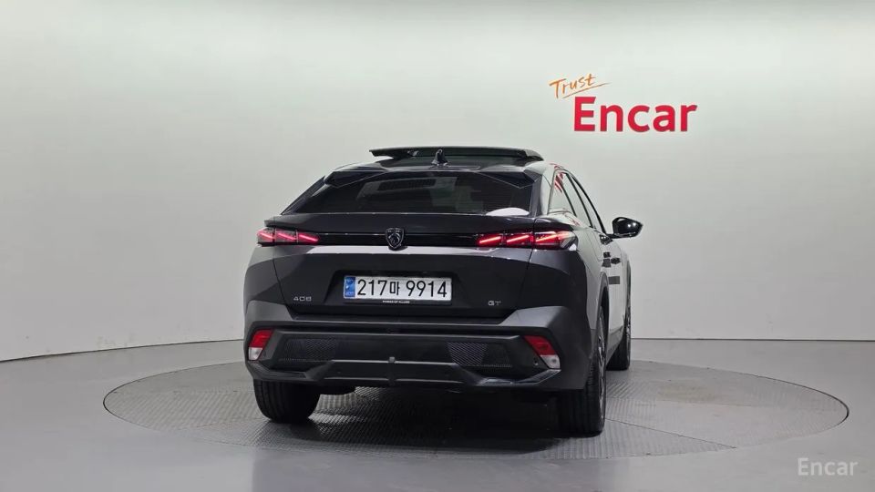 Peugeot 408