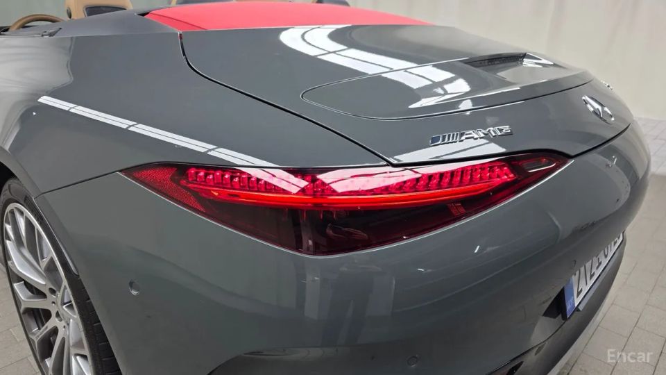 Mercedes-Benz SL-Class