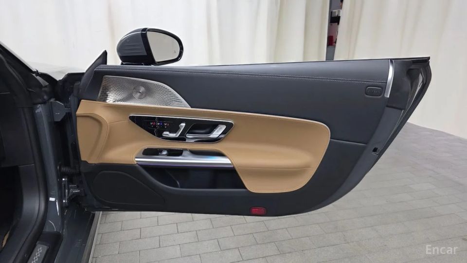 Mercedes-Benz SL-Class